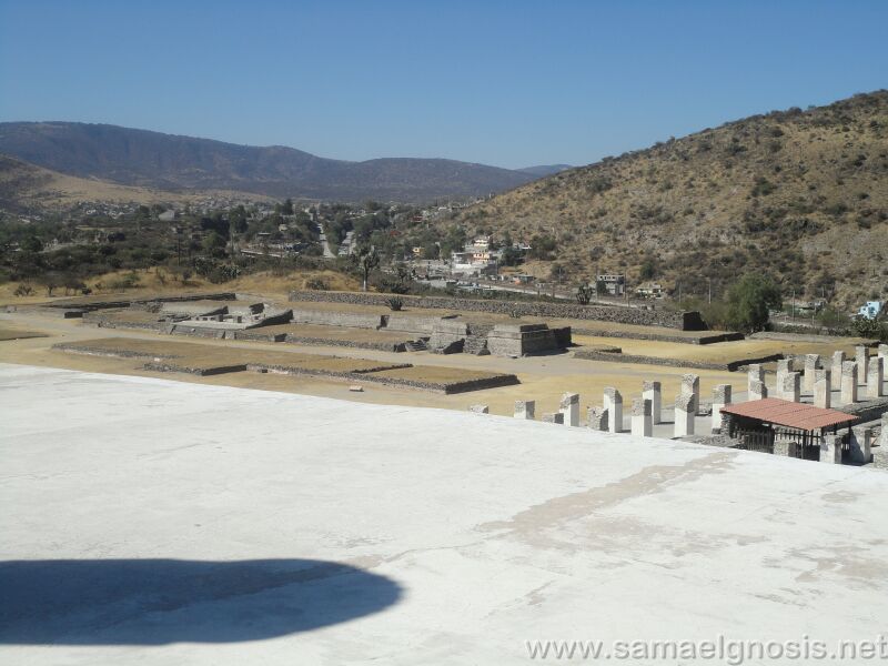 tula_082/></p>
<p align=