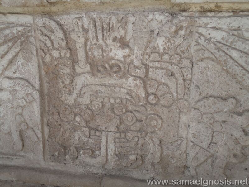 tula_099/></p>
<p align=