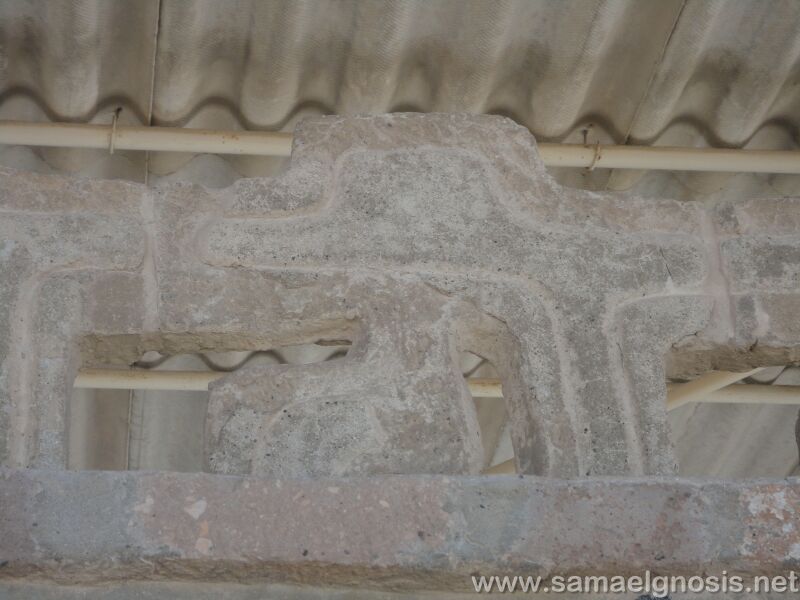 tula_111/></p>
<p align=