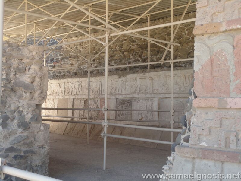 tula_113/></p>
<p align=