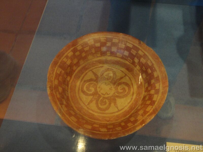 tula_121/></p>
<p align=