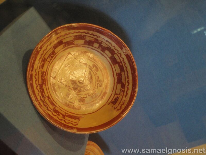 tula_122/></p>
<p align=