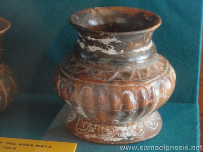 tula_165/></p>
<p align=